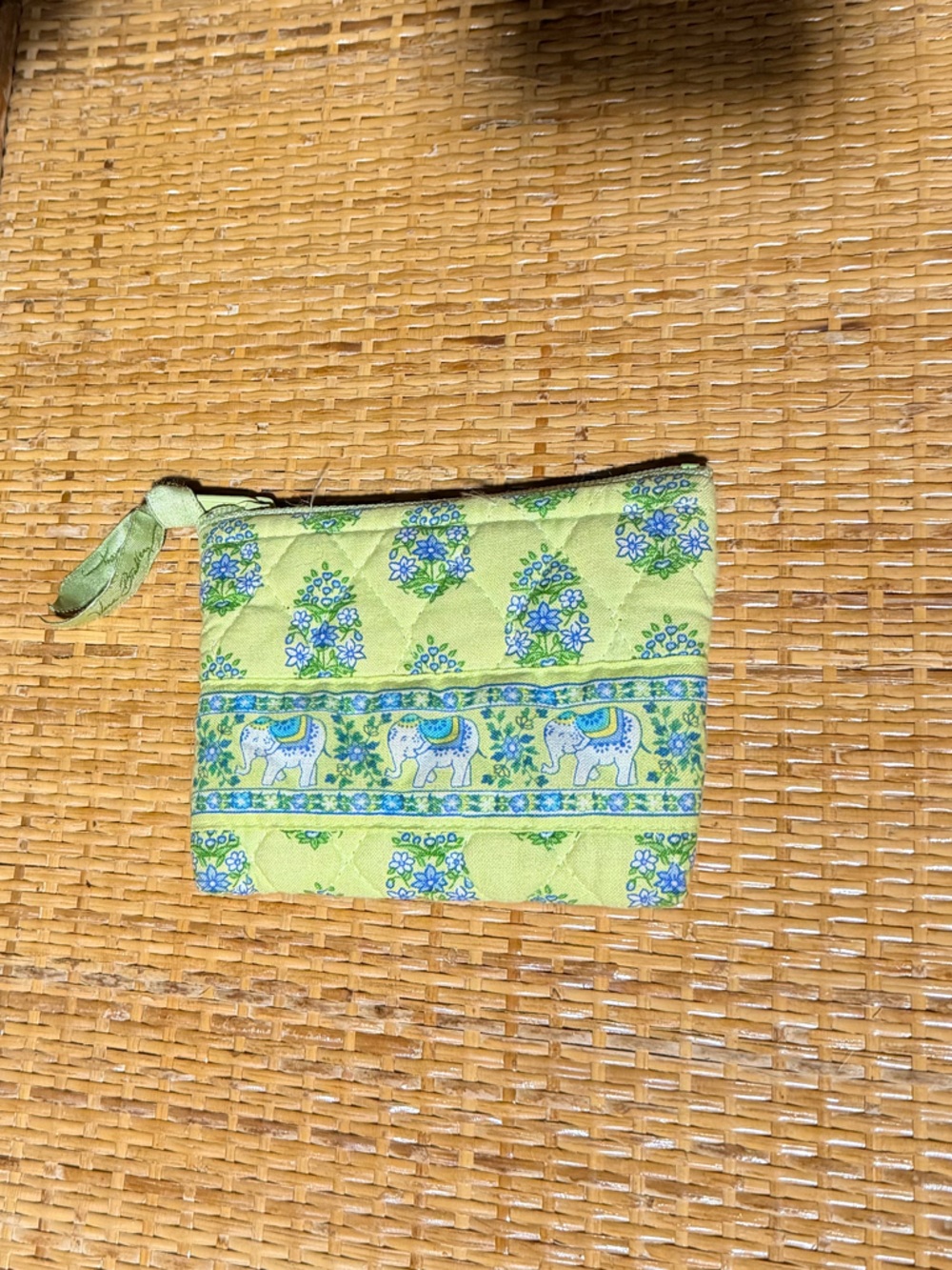 Rare Vera Bradley Lime Green Citrus Zipper Wristlet